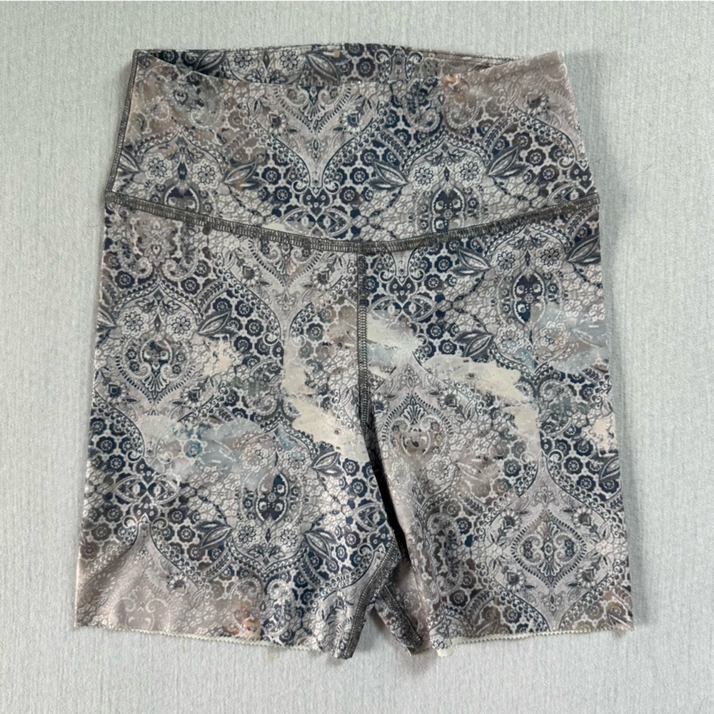 Shambahala bike shorts